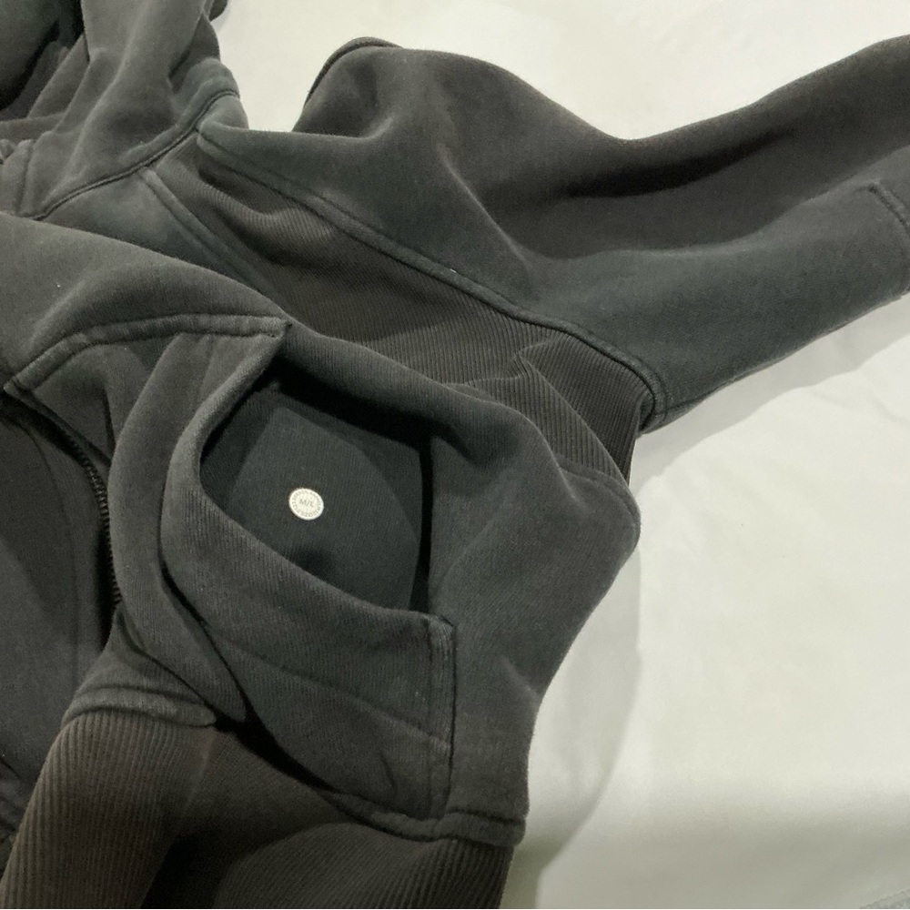 lululemon athletica Black Hooded Jacket - Picture 4 of 4